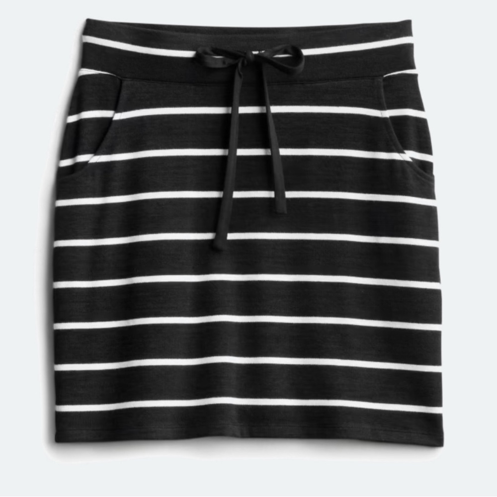 Market & Spruce Black and White Skater Mini Skirt